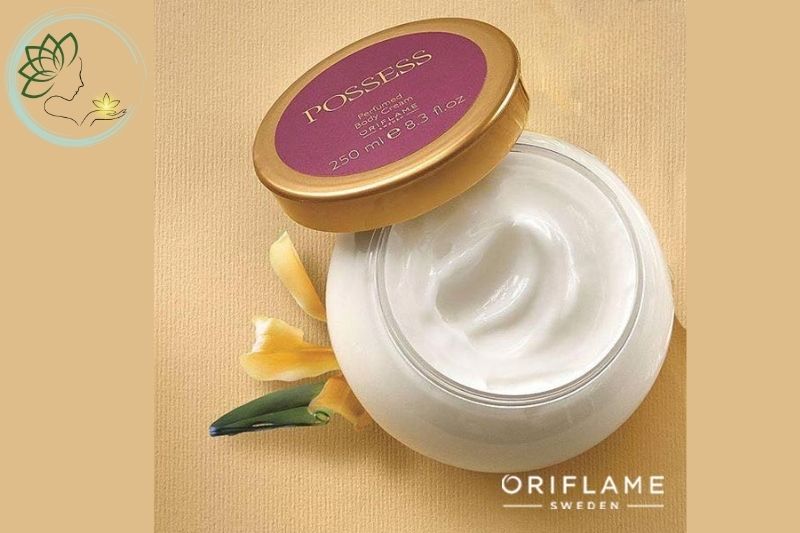 Dưỡng thể nước hoa Oriflame Possess Perfumed Body Cream