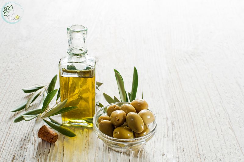 Cách Làm Nước Tẩy Trang Môi Tại Nhà Từ Dầu Olive