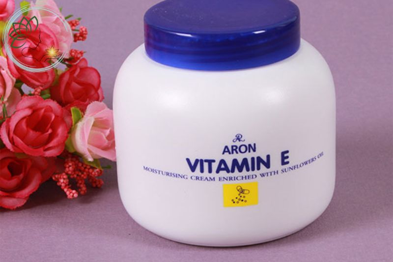 Kem dưỡng ẩm trắng da vitamin E Aron
