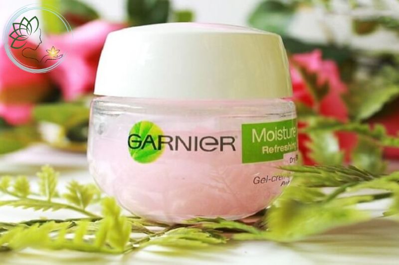 Kem dưỡng da Garnier Skin Naturals chiết xuất cây ngưu bàng
